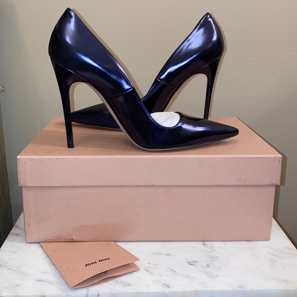 Miu Miu Navy blue metallic Pumps